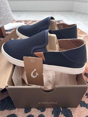 OluKai Navy Mesh Slip-On Sneakers – Women’s Size 7 - New in Box